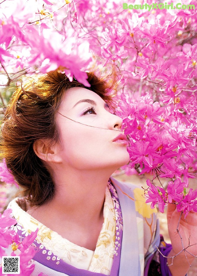 Takami Yoshimoto - Magaking 4u Xossip No.b2c261